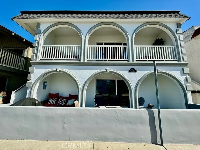 904 W Balboa Blvd., Newport Beach, California 92661