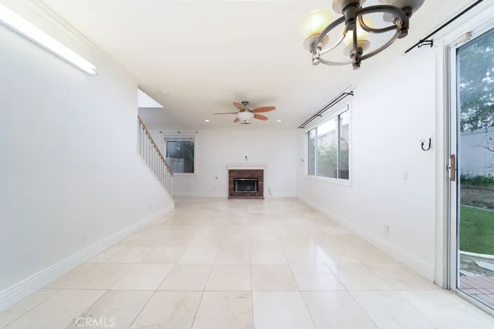 34 Halifax Place, Irvine, California 92602