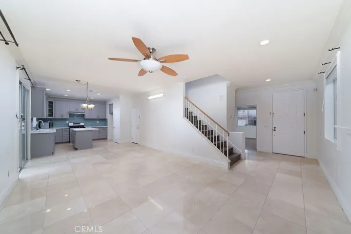 34 Halifax Place, Irvine, California 92602