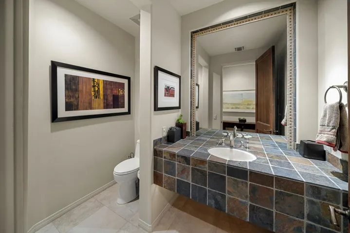 74009 DESERT TENAJA TRAIL 44
