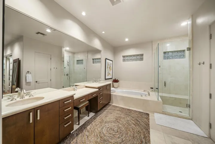 74009 DESERT TENAJA TRAIL 34