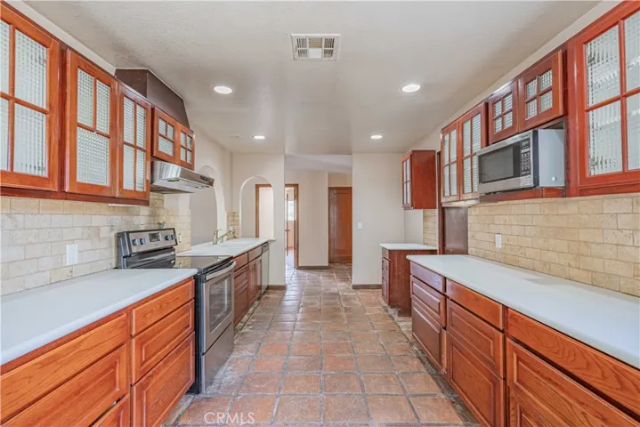 48703 De Luz Road, Temecula, California 92590