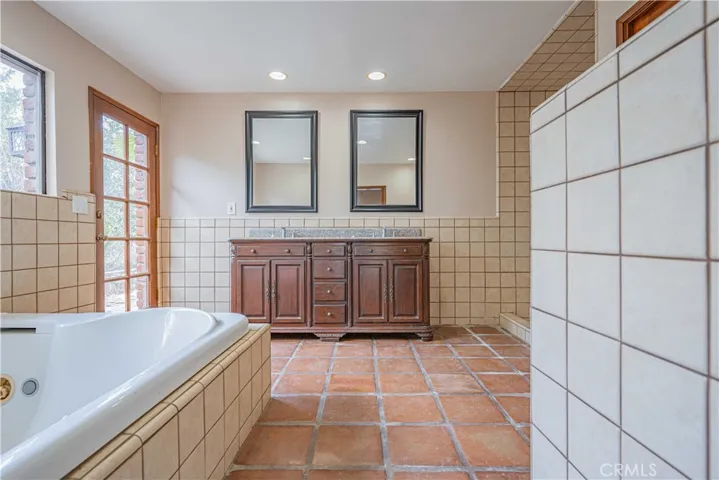 48703 De Luz Road, Temecula, California 92590