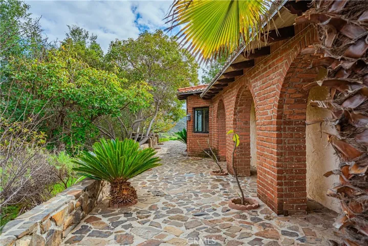 48703 De Luz Road, Temecula, California 92590
