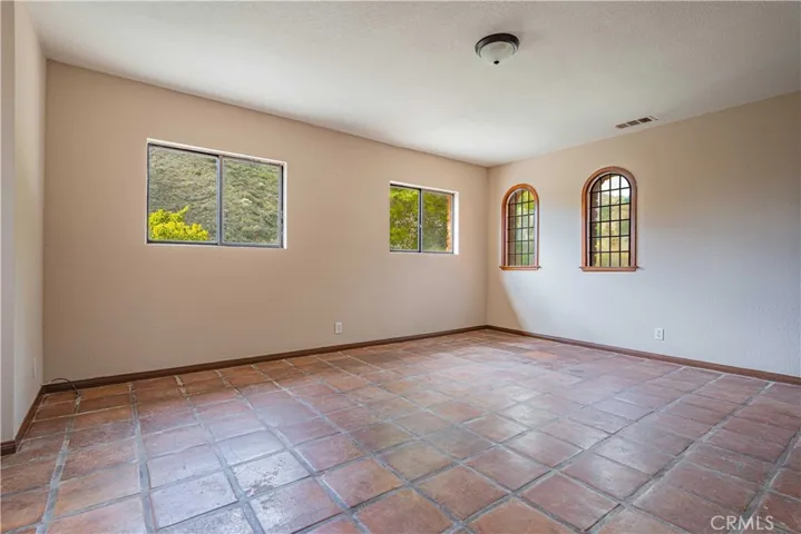 48703 De Luz Road, Temecula, California 92590