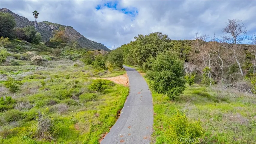48703 De Luz Road, Temecula, California 92590