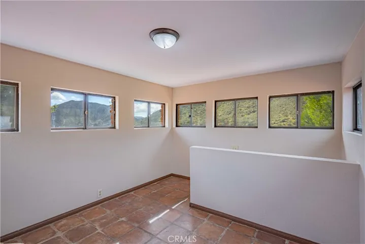 48703 De Luz Road, Temecula, California 92590