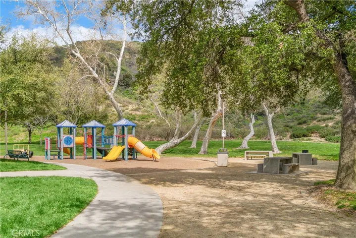 24653 Vista Cerritos, Calabasas, California 91302