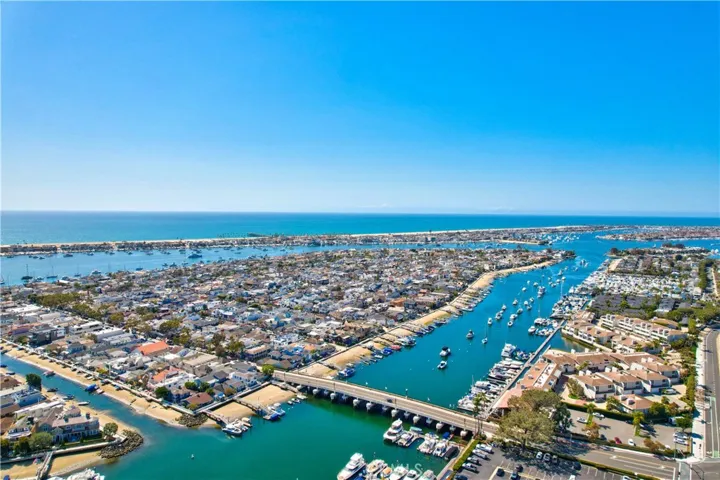 40 Villa Point Drive, Newport Beach, California 92660