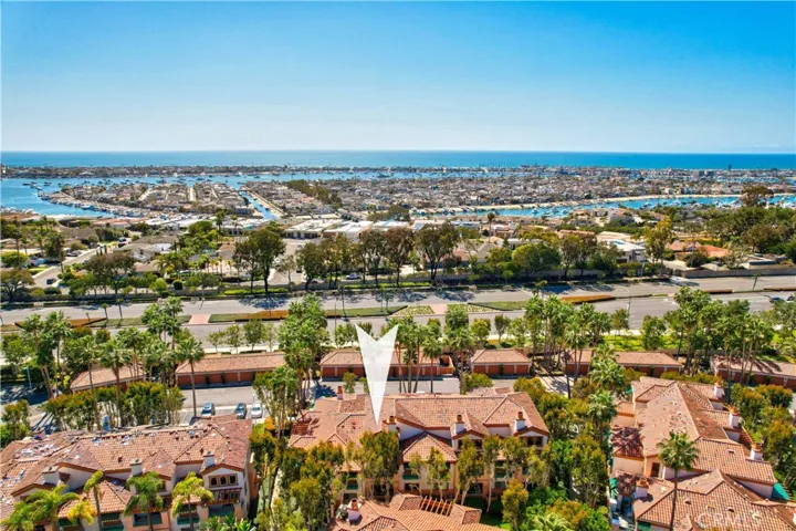 Close to World Renowned Beaches.