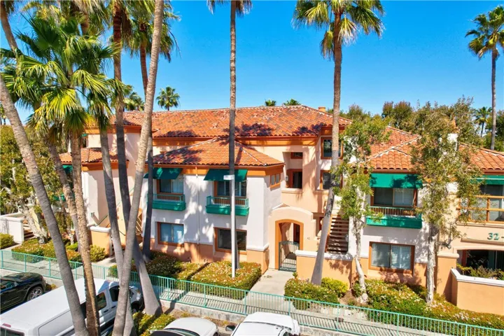 40 Villa Point Drive, Newport Beach, California 92660