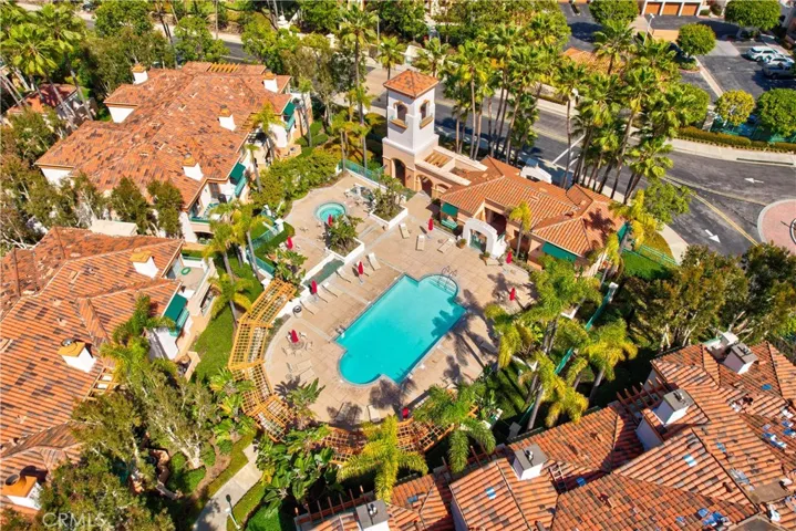 40 Villa Point Drive, Newport Beach, California 92660