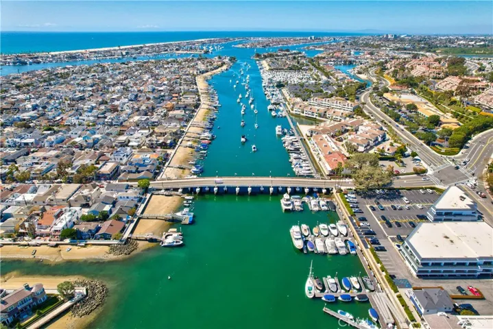 40 Villa Point Drive, Newport Beach, California 92660