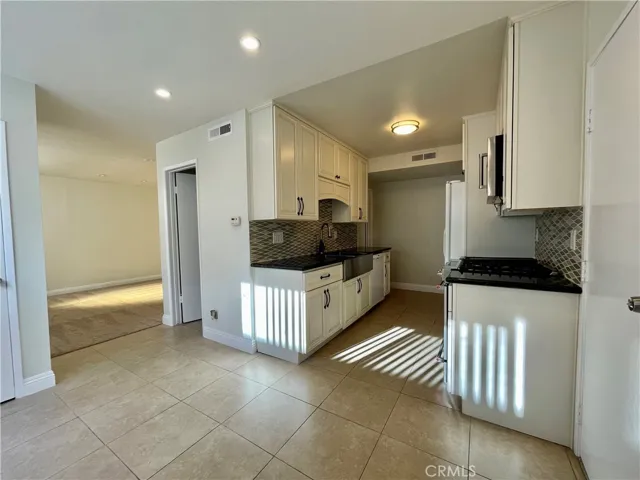 26413 Via Damasco 2, Mission Viejo, California 92691