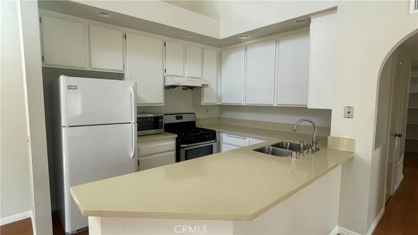 26541 Merienda 6, Laguna Hills, California 92656