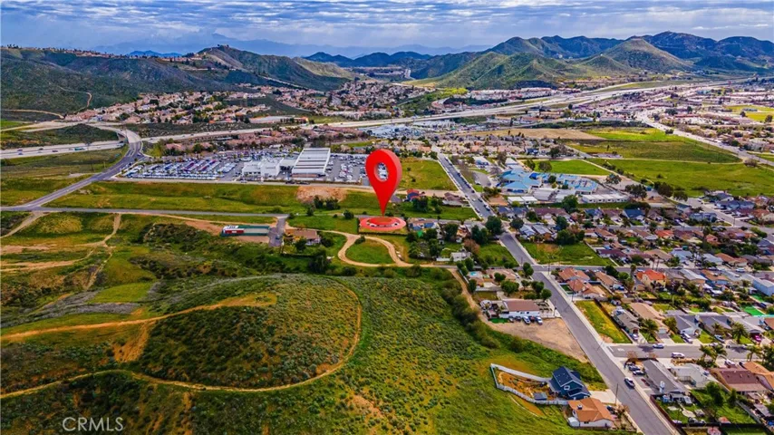 413 Avenue 6, Lake Elsinore, California 92530