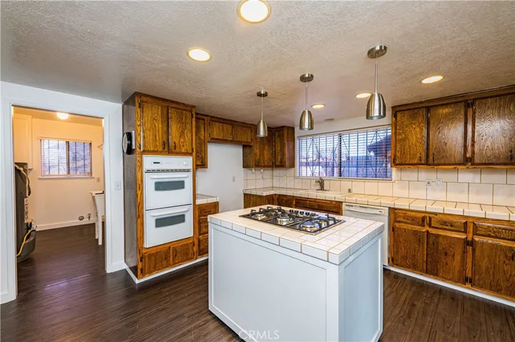 413 Avenue 6, Lake Elsinore, California 92530