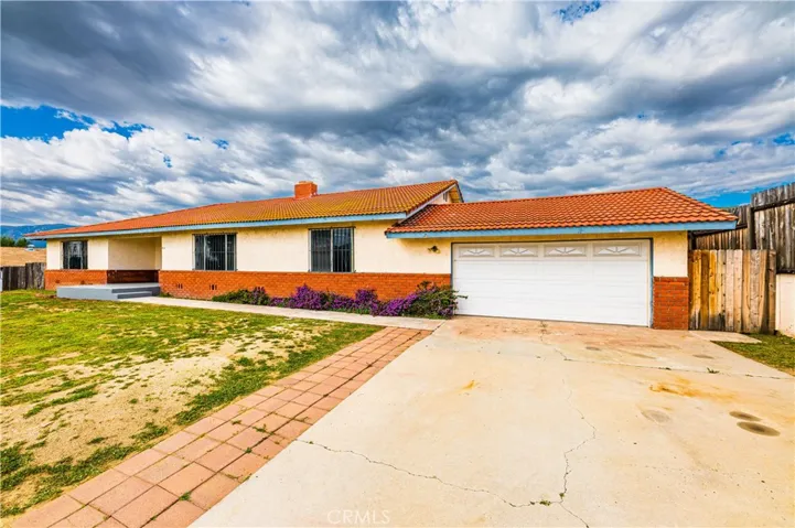413 Avenue 6, Lake Elsinore, California 92530