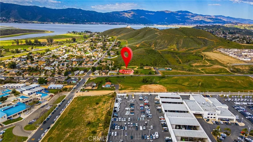413 Avenue 6, Lake Elsinore, California 92530