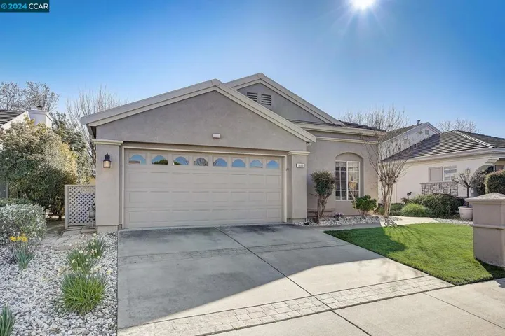 1690 Roxbury Way, Brentwood, California 94513