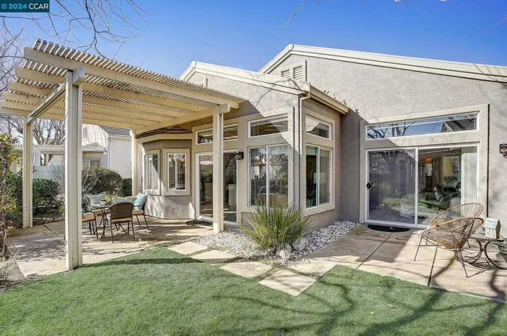 1690 Roxbury Way, Brentwood, California 94513