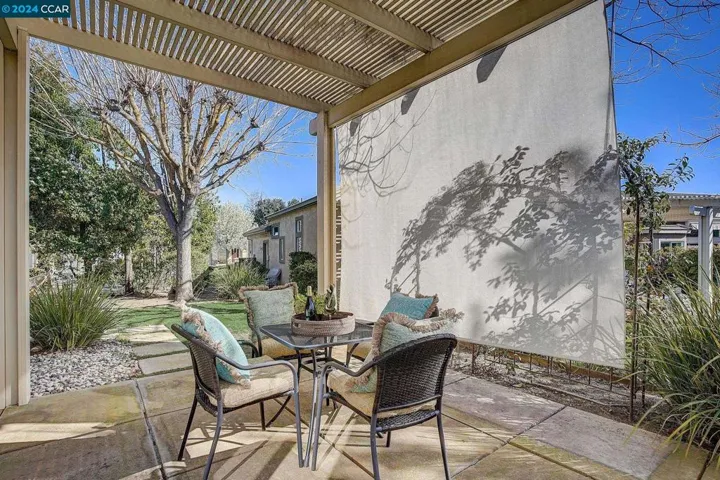 1690 Roxbury Way, Brentwood, California 94513