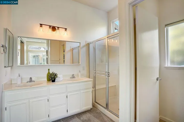 1690 Roxbury Way, Brentwood, California 94513