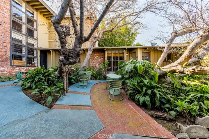 2330 W 3rd St 10, Los Angeles, California 90057