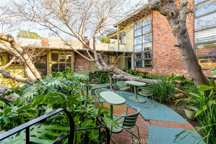 2330 W 3rd St 10, Los Angeles, California 90057