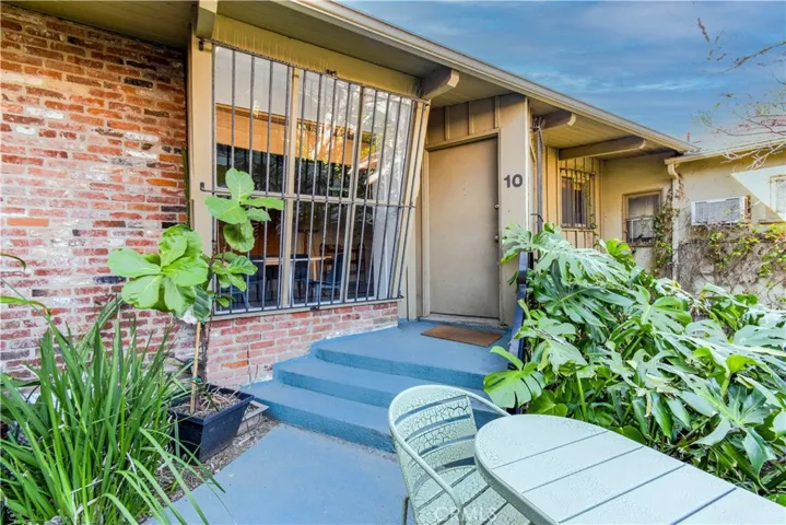 2330 W 3rd St 10, Los Angeles, California 90057