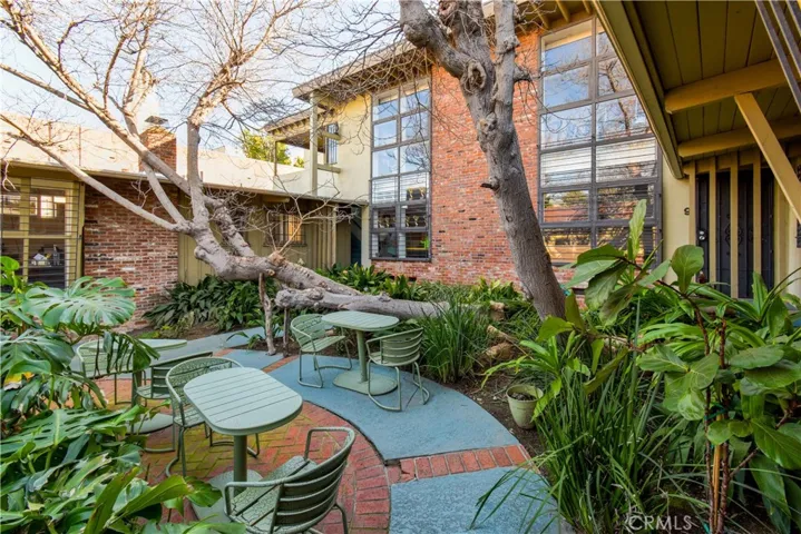 2330 W 3rd St 10, Los Angeles, California 90057