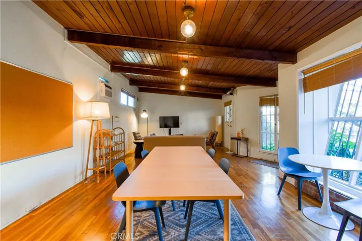 2330 W 3rd St 10, Los Angeles, California 90057