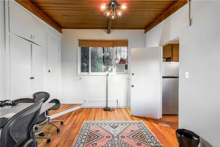 2330 W 3rd St 10, Los Angeles, California 90057