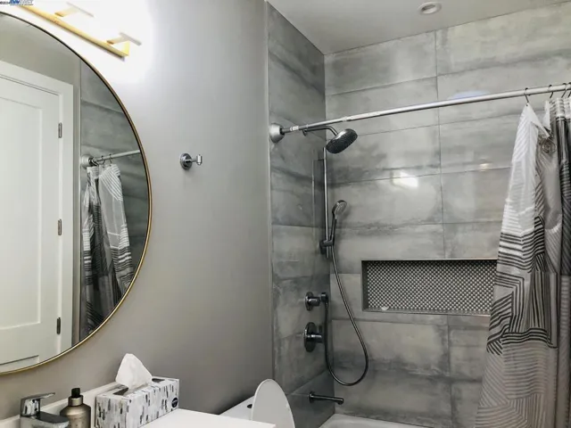 466 Ruthven, Palo Alto, California 94301