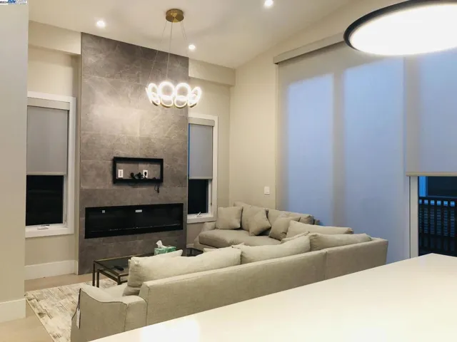 466 Ruthven, Palo Alto, California 94301