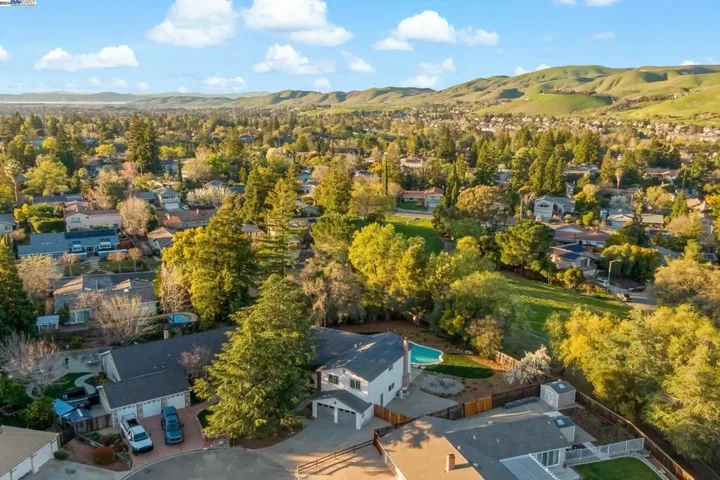 50 Mt Olympus Pl, Clayton, California 94517