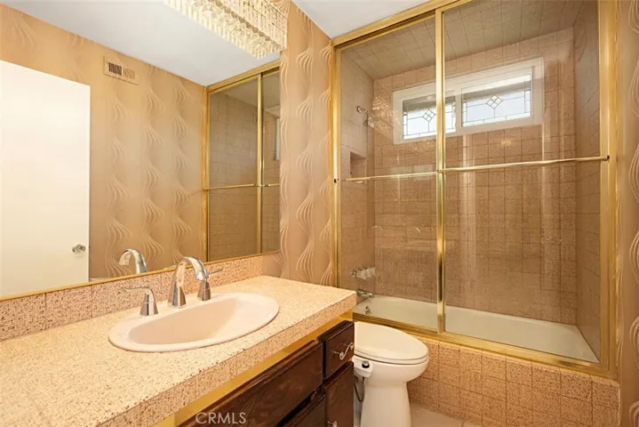 Hall Bathroom