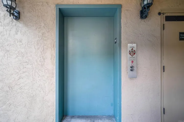 2250 Camino De La Reina 6304, San Diego, California 92108