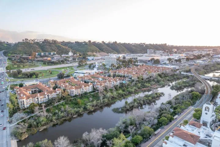 2250 Camino De La Reina 6304, San Diego, California 92108