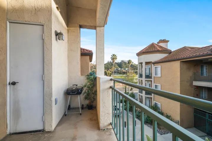 2250 Camino De La Reina 6304, San Diego, California 92108