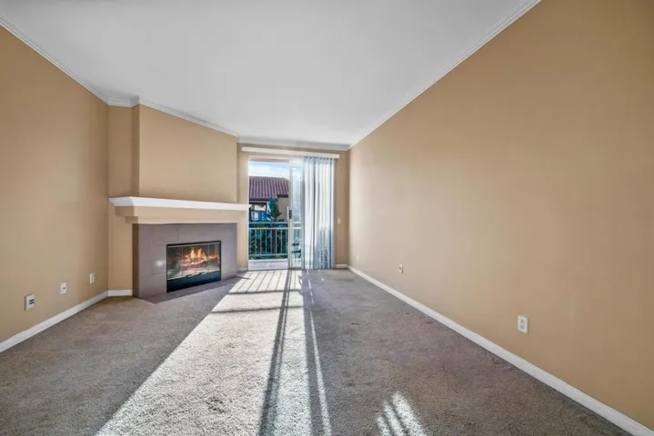 2250 Camino De La Reina 6304, San Diego, California 92108