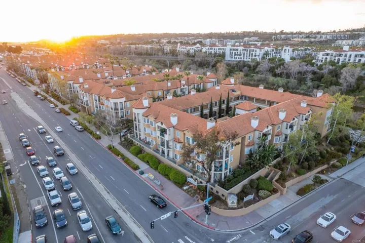 2250 Camino De La Reina 6304, San Diego, California 92108