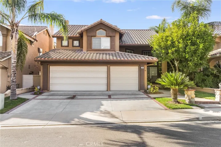 Welcome to 21 Tresaunce, Foothill 
Ranch