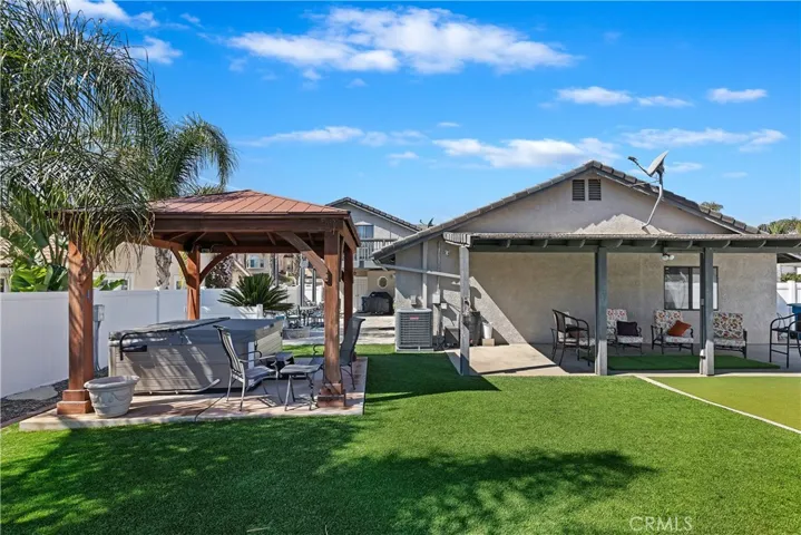 30010 Clear Water Drive, Canyon Lake, California 92587