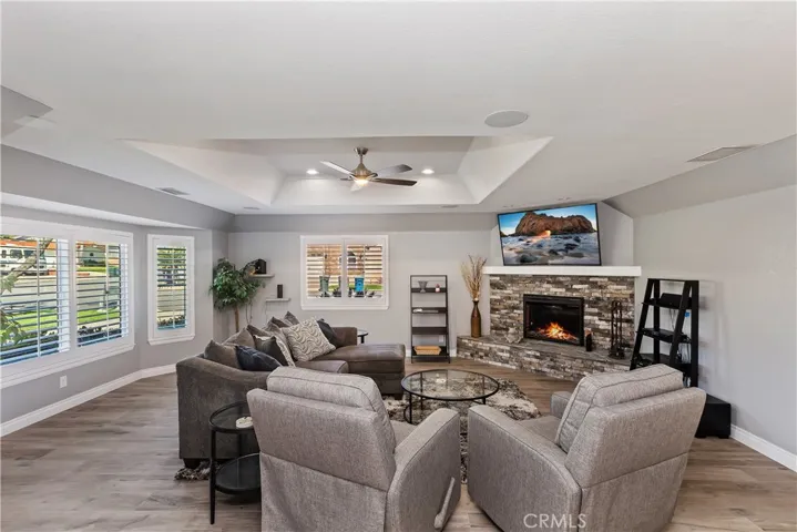 30010 Clear Water Drive, Canyon Lake, California 92587