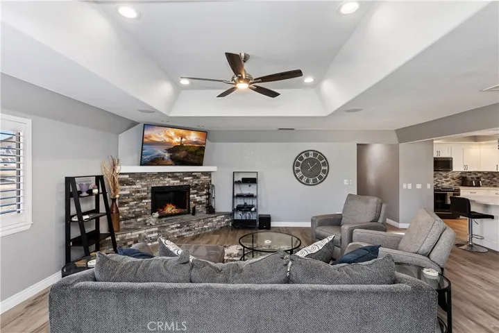 30010 Clear Water Drive, Canyon Lake, California 92587
