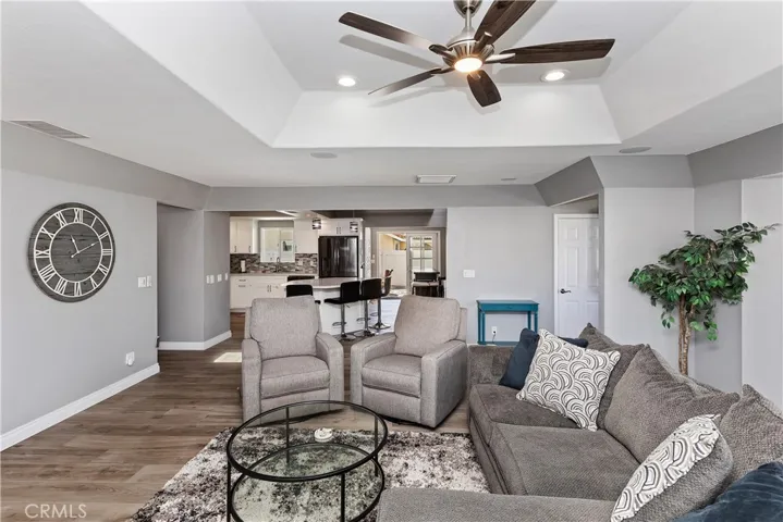 30010 Clear Water Drive, Canyon Lake, California 92587