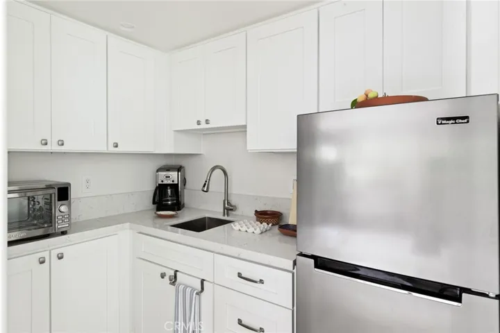 261 E Lane, Lake Arrowhead, California 92352