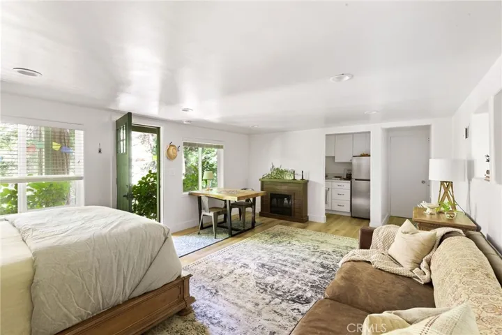 261 E Lane, Lake Arrowhead, California 92352