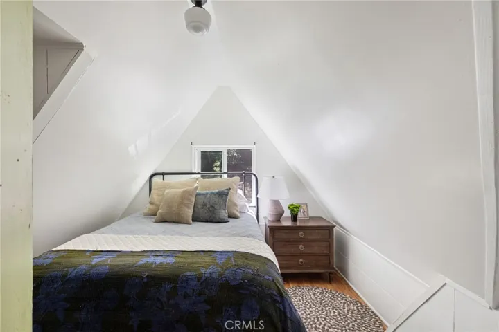 261 E Lane, Lake Arrowhead, California 92352